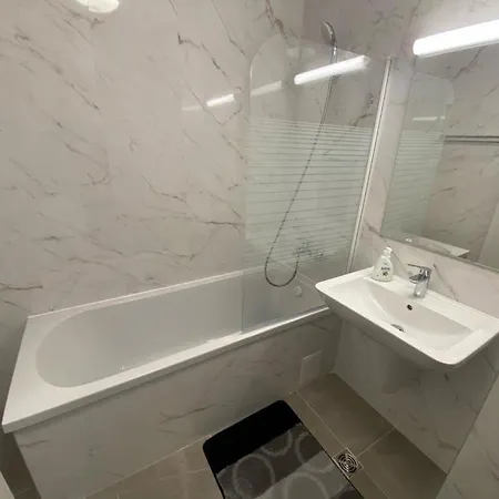 Coresi Mall Apartments, 52 Stefan Baciu, Apartment