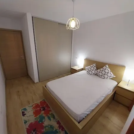 Coresi Mall Apartments, 52 Stefan Baciu, * Brasov